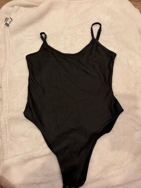 Forever 21 Black Women's Scoop Neck Bodysuit